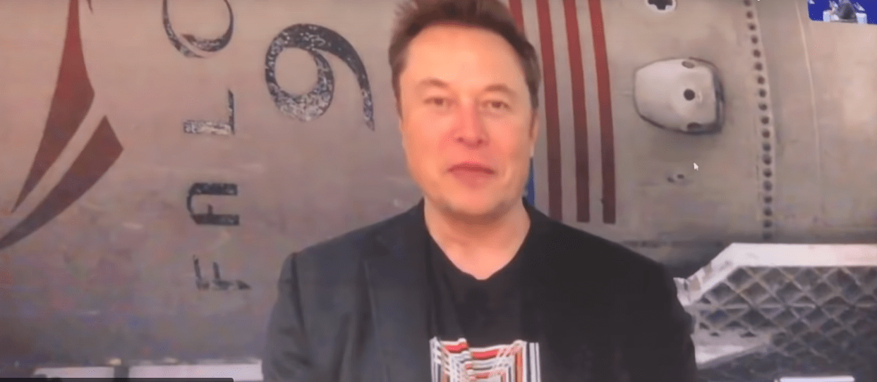 Создатель Tesla выступил по видеосвязи бесплатно